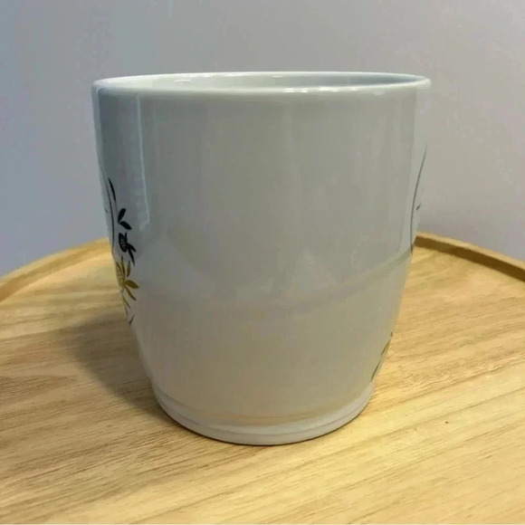 Lindt Lindor Coffee Tea Mug Cup White with Gold Leaf Embossing Large 24 oz - Picture 4 of 6